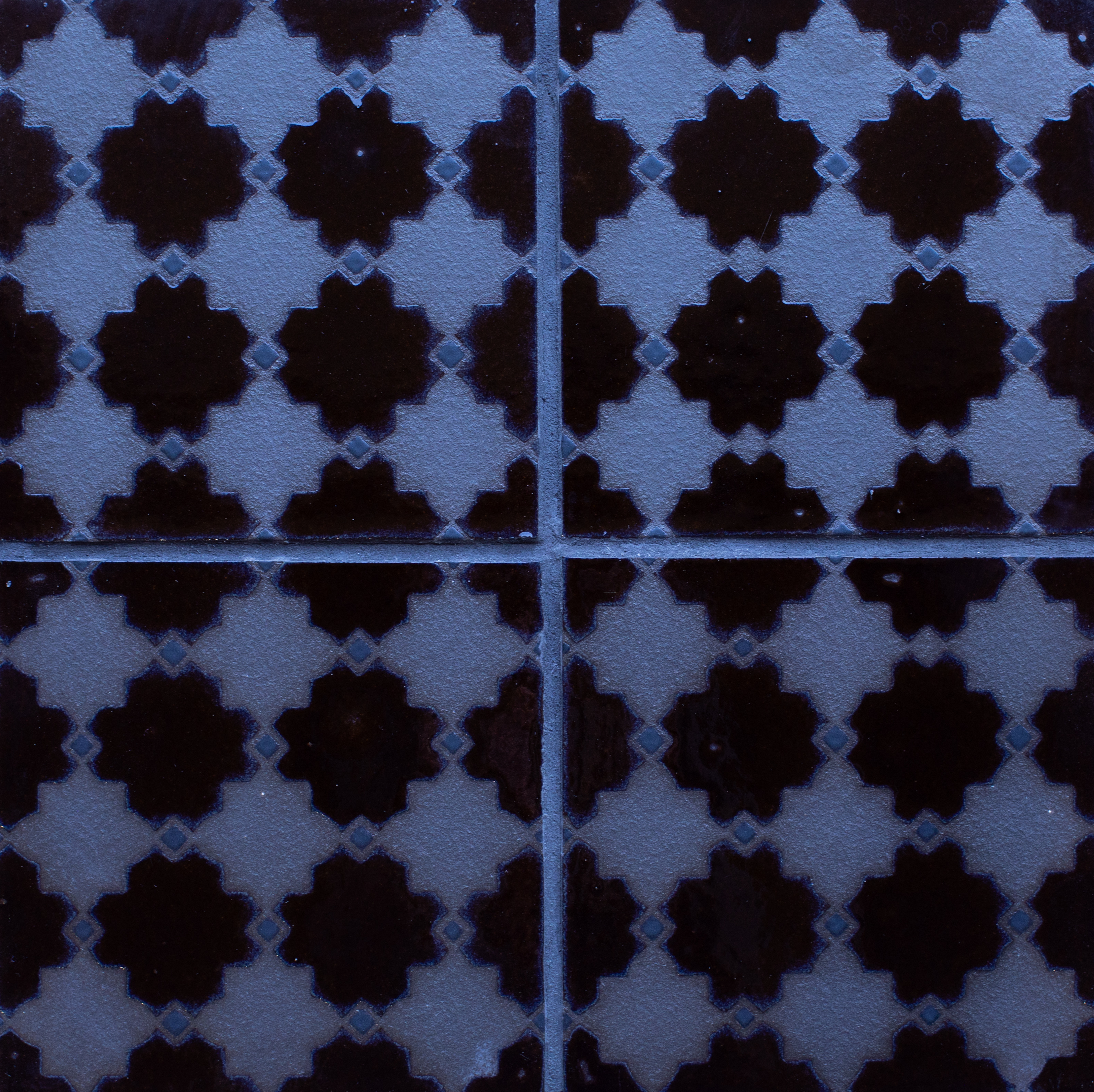 Bar | Dark Bronze | Red